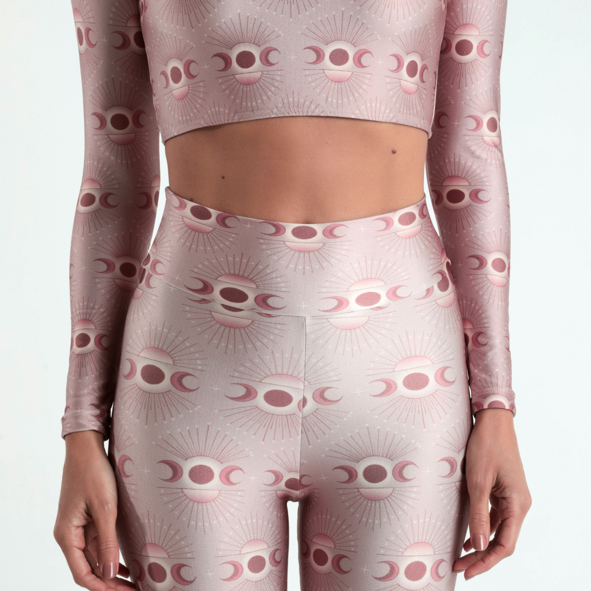 Top cropped manga longa Eclipse Nude