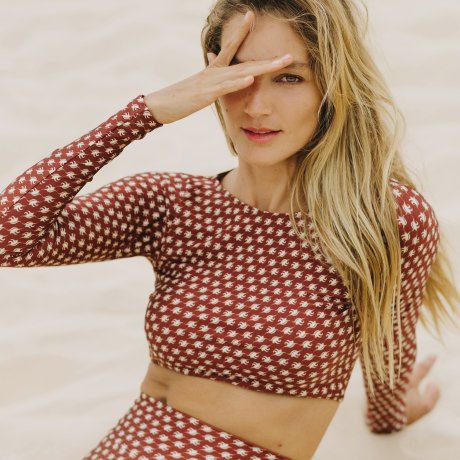 Top cropped manga longa Floral Búzios